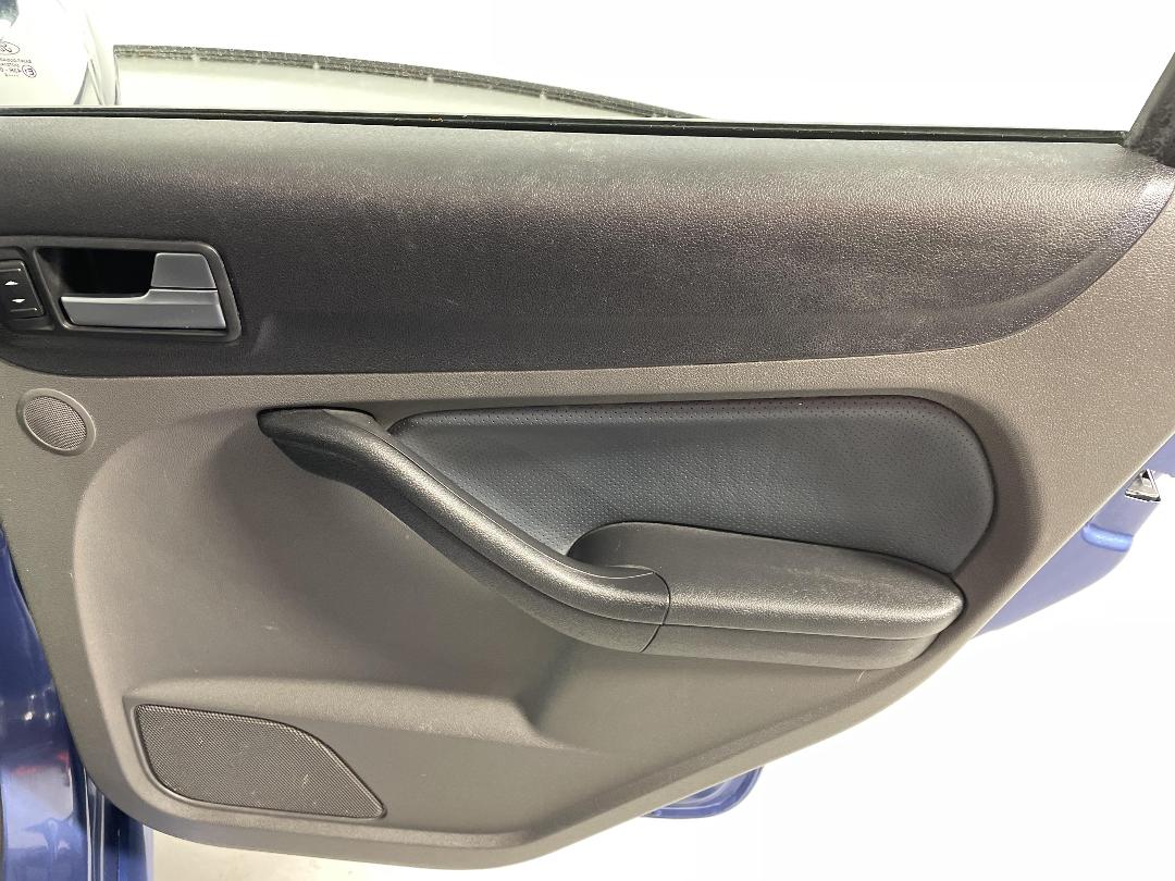 Photo '19' of Ford Focus