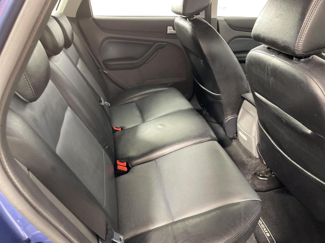 Photo '20' of Ford Focus