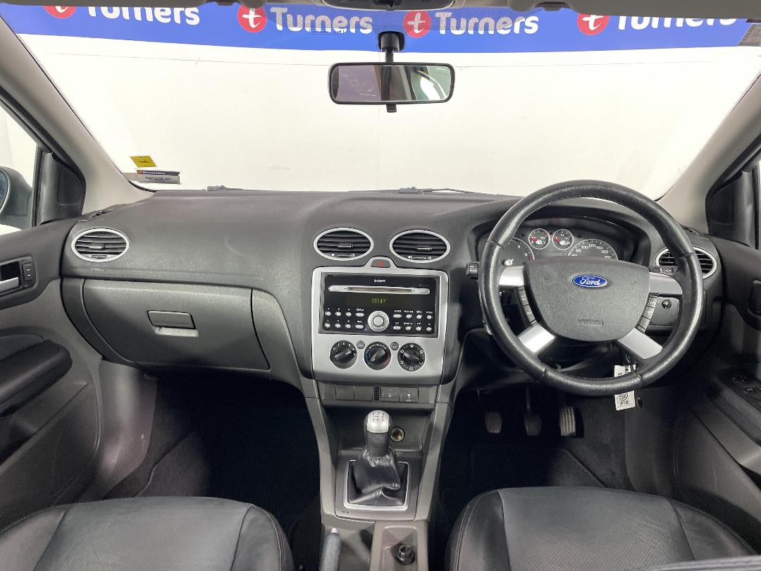 Photo '17' of Ford Focus