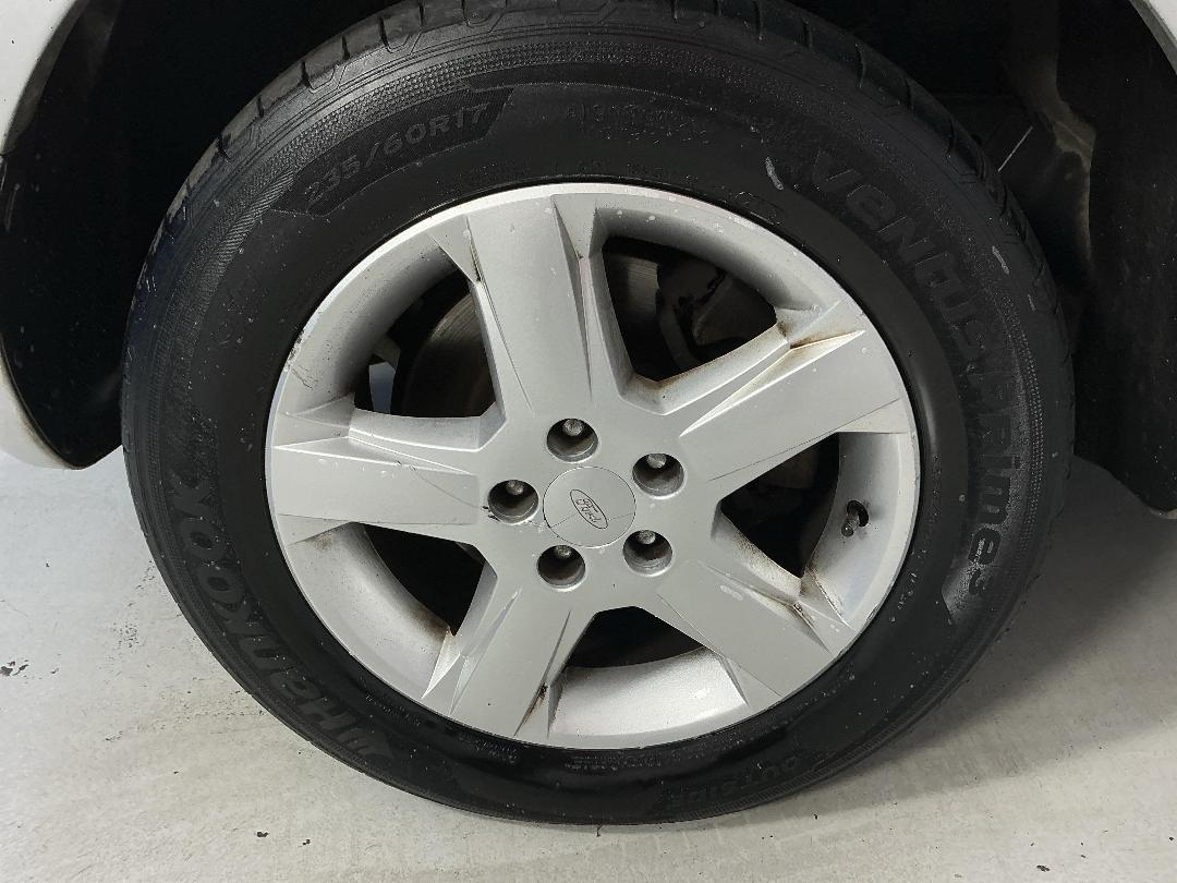 Photo '10' of Ford Territory