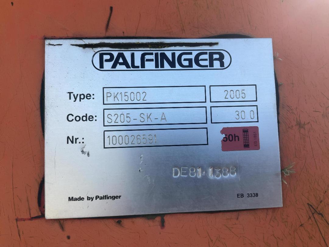 Photo '17' of Hino GT 1JHPHGU Flat Deck Crane Photo '17' of Hino GT 1JHPHGU Flat Deck Crane