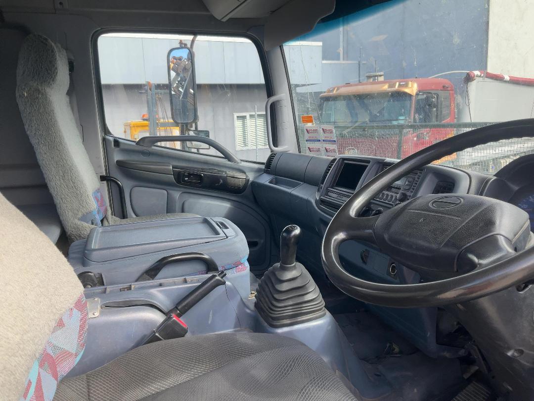 Photo '10' of Hino GT 1JHPHGU Flat Deck Crane Photo '10' of Hino GT 1JHPHGU Flat Deck Crane