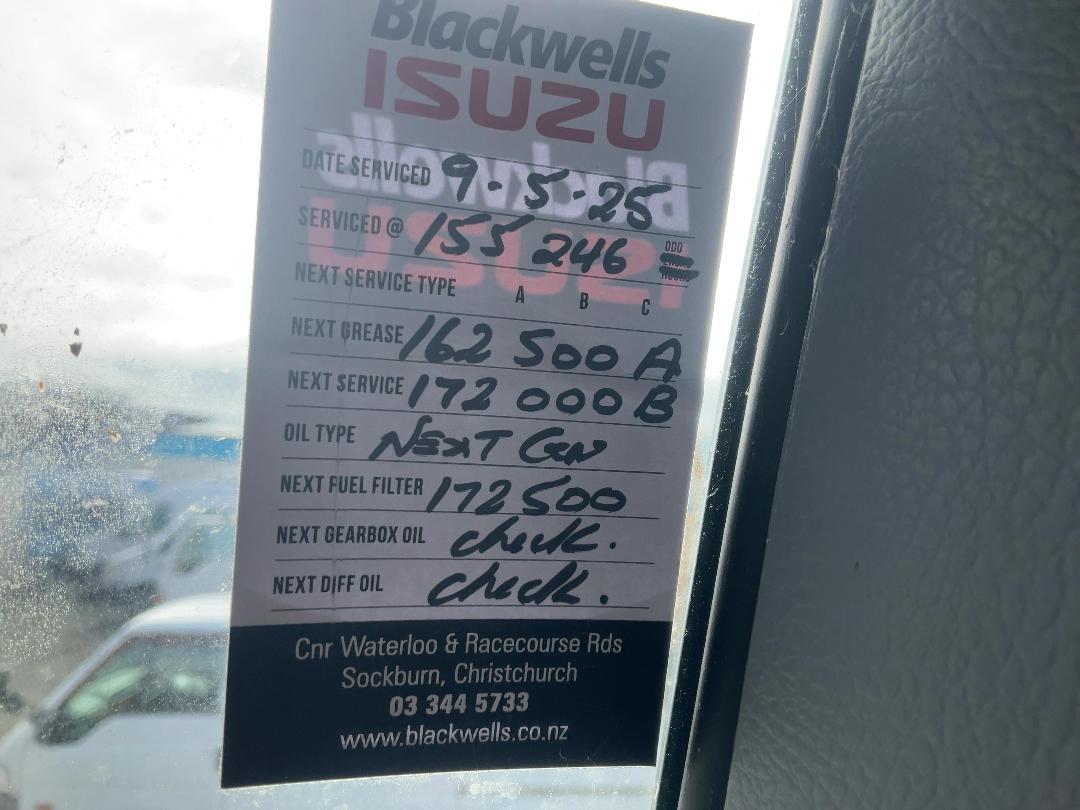 Photo '24' of Hino GT 1JHPHGU Flat Deck Crane Photo '24' of Hino GT 1JHPHGU Flat Deck Crane