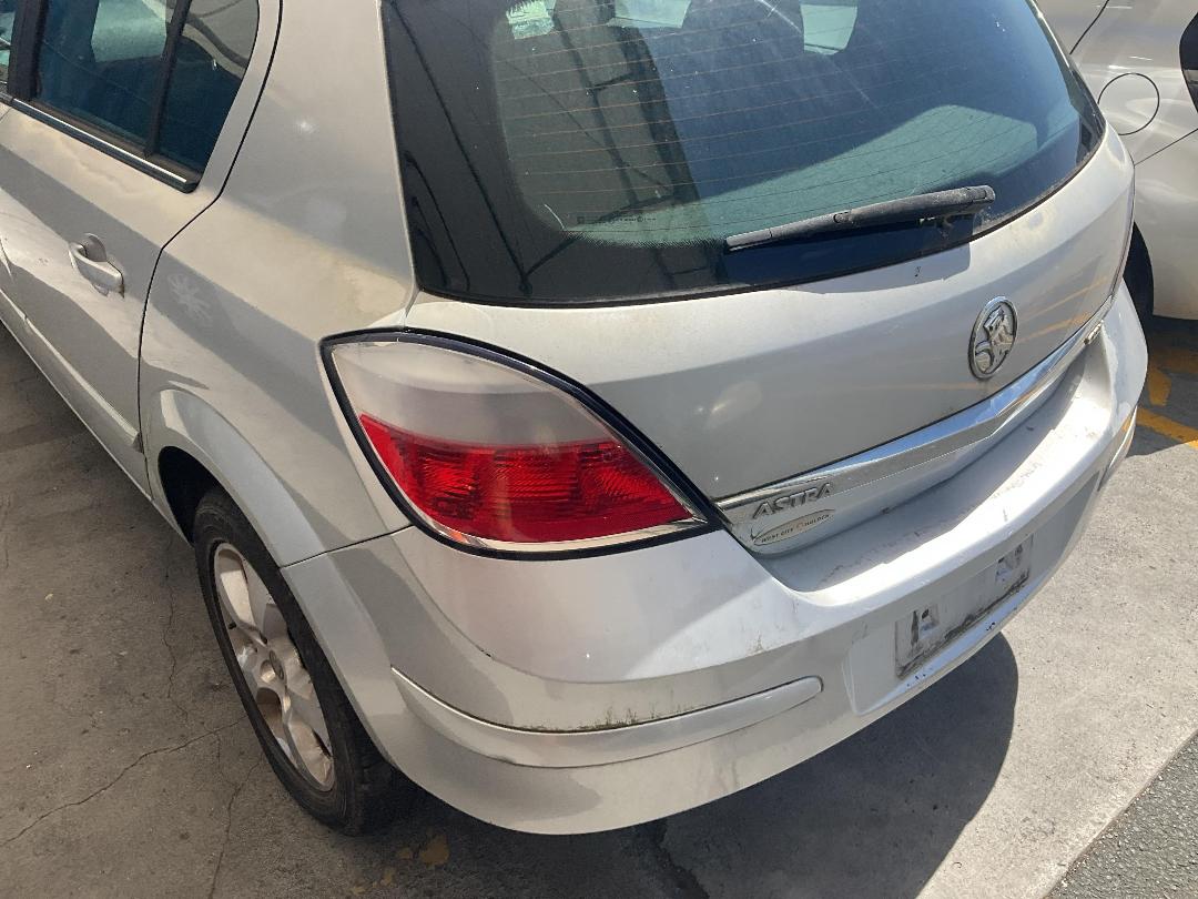 Photo '12' of Holden Astra CDX Photo '12' of Holden Astra CDX