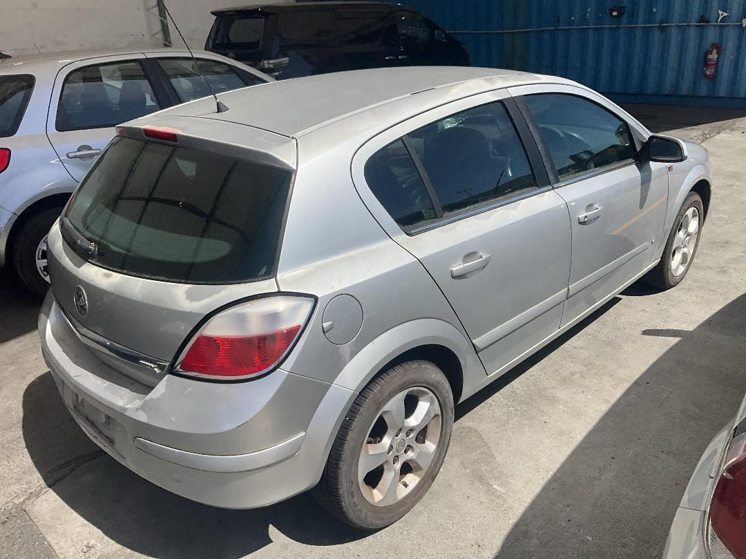 Photo '14' of Holden Astra CDX Photo '14' of Holden Astra CDX