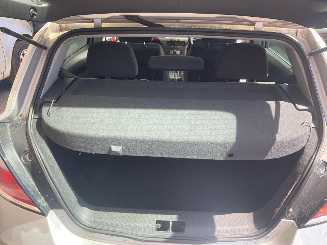 Photo '23' of Holden Astra CDX Photo '23' of Holden Astra CDX