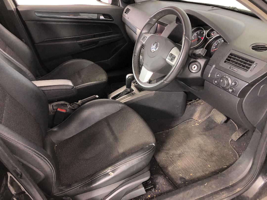 Photo '14' of Holden Astra Cdxi