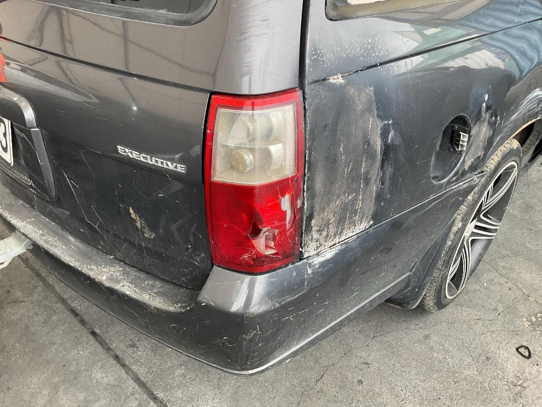 Photo '20' of Holden Commodore Executive V6 Photo '20' of Holden Commodore Executive V6