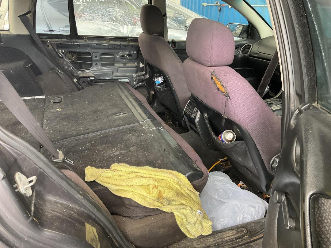 Photo '25' of Holden Commodore Executive V6 Photo '25' of Holden Commodore Executive V6