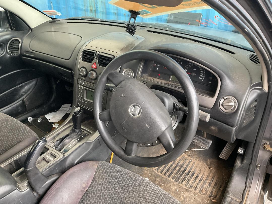 Photo '29' of Holden Commodore Executive V6 Photo '29' of Holden Commodore Executive V6