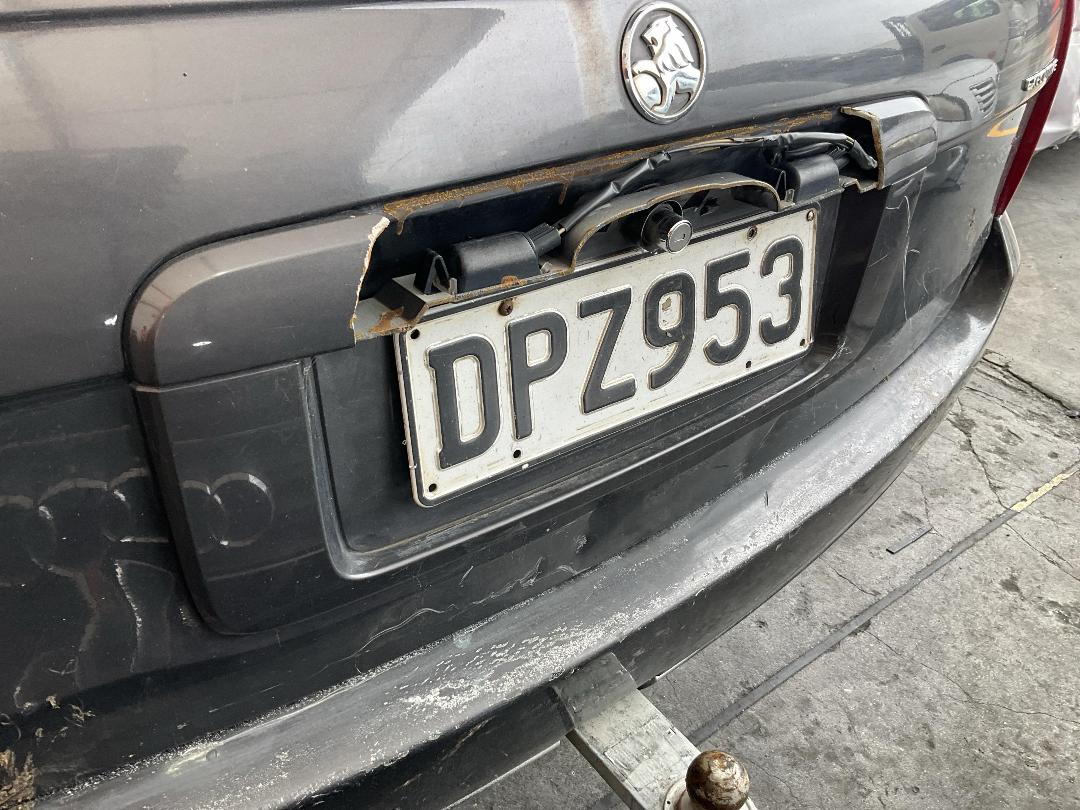 Photo '40' of Holden Commodore Executive V6 Photo '40' of Holden Commodore Executive V6