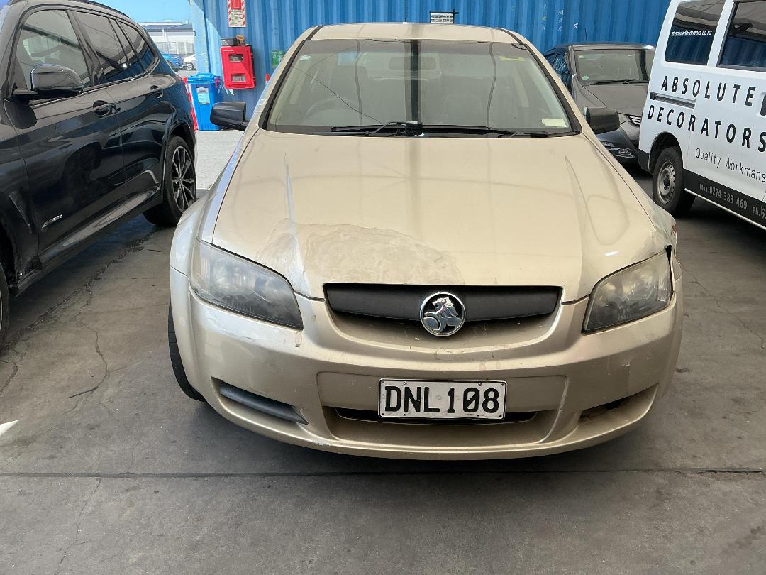 Photo '2' of Holden Commodore Omega Photo '2' of Holden Commodore Omega