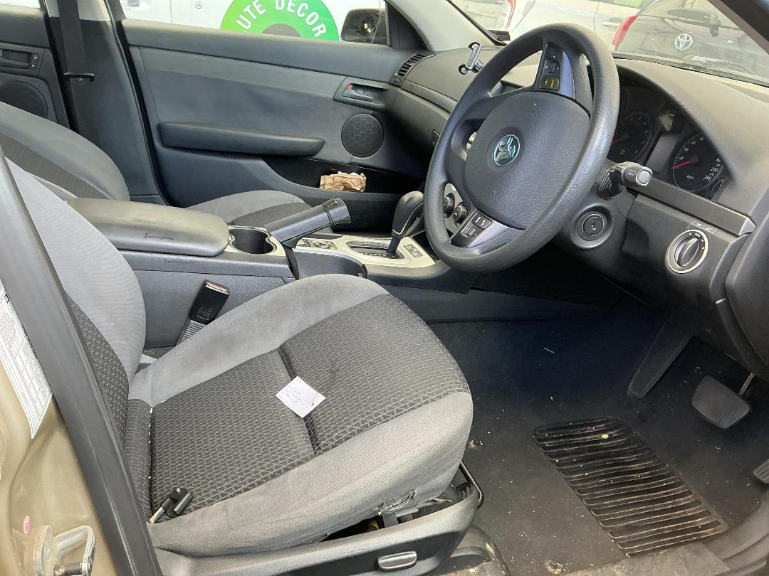 Photo '27' of Holden Commodore Omega Photo '27' of Holden Commodore Omega