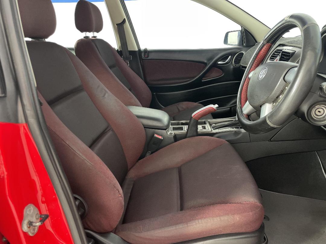 Photo '16' of Holden Commodore