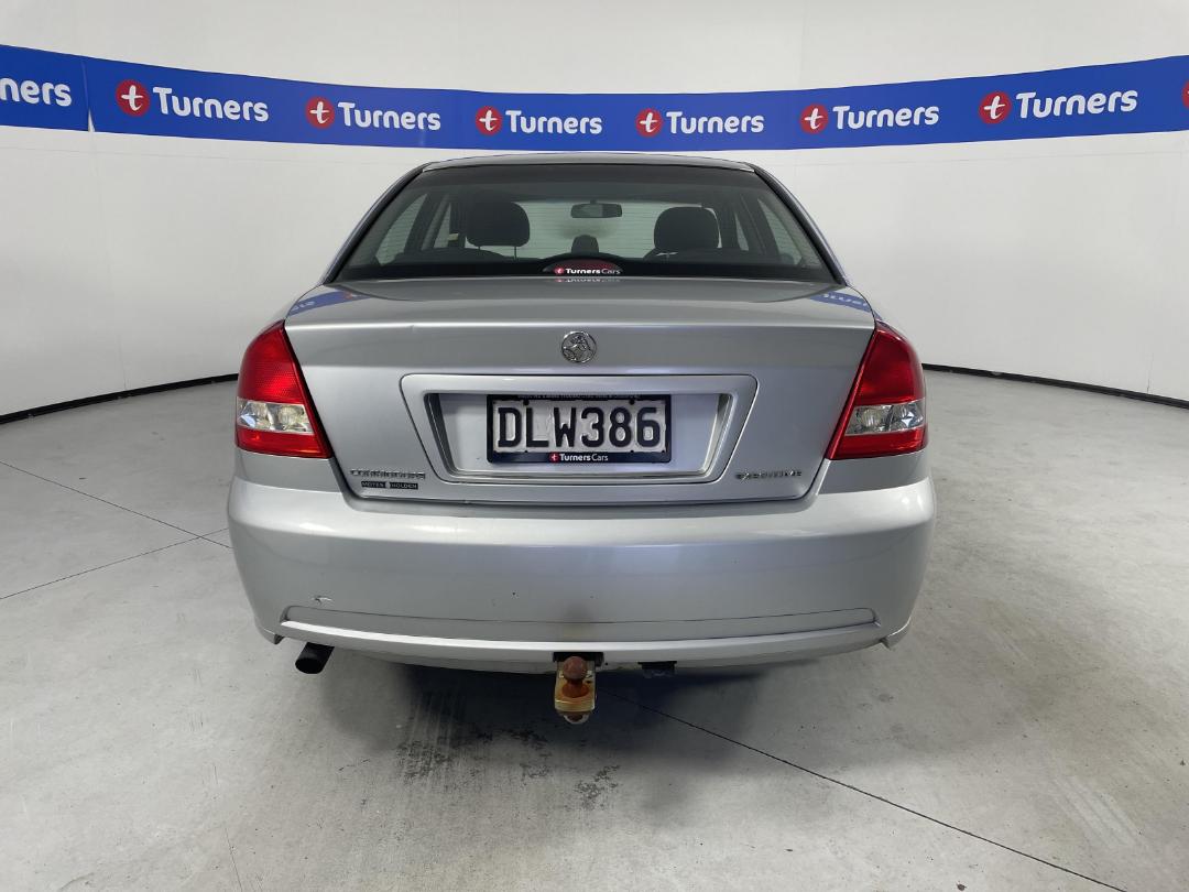 Photo '6' of Holden Commodore Photo '6' of Holden Commodore