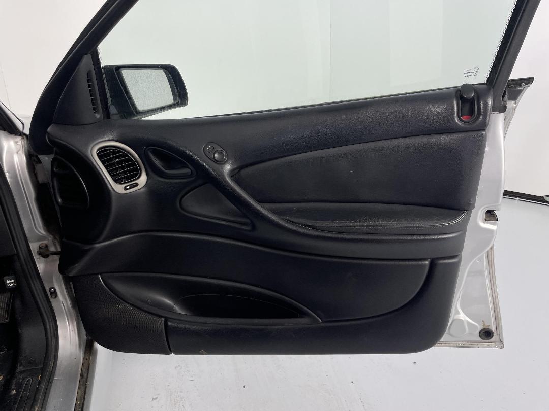 Photo '15' of Holden Commodore Photo '15' of Holden Commodore