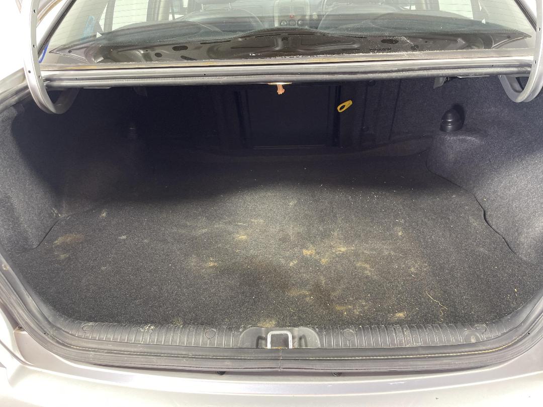 Photo '14' of Holden Commodore Photo '14' of Holden Commodore