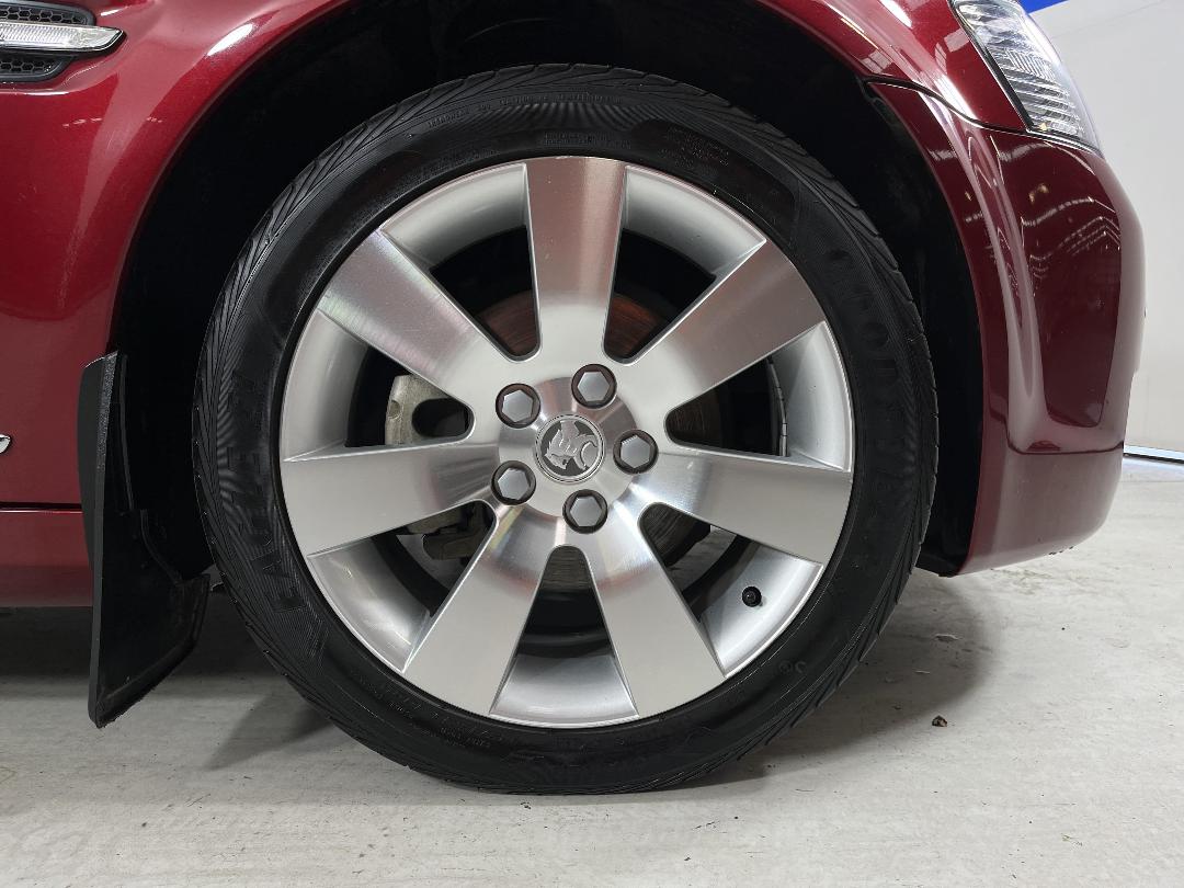 Photo '9' of Holden Commodore