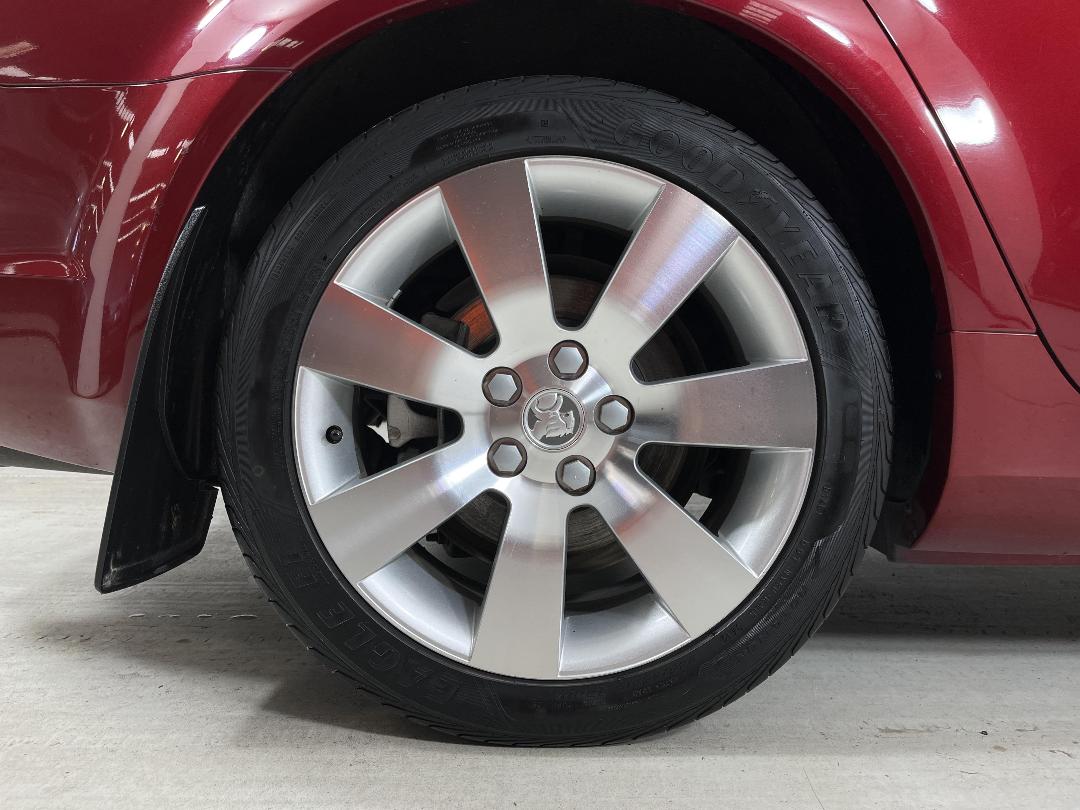 Photo '12' of Holden Commodore