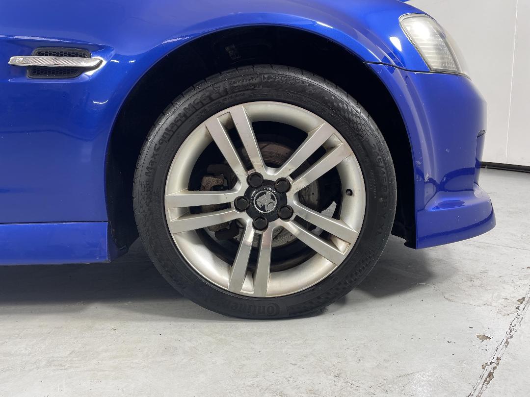 Photo '9' of Holden Commodore