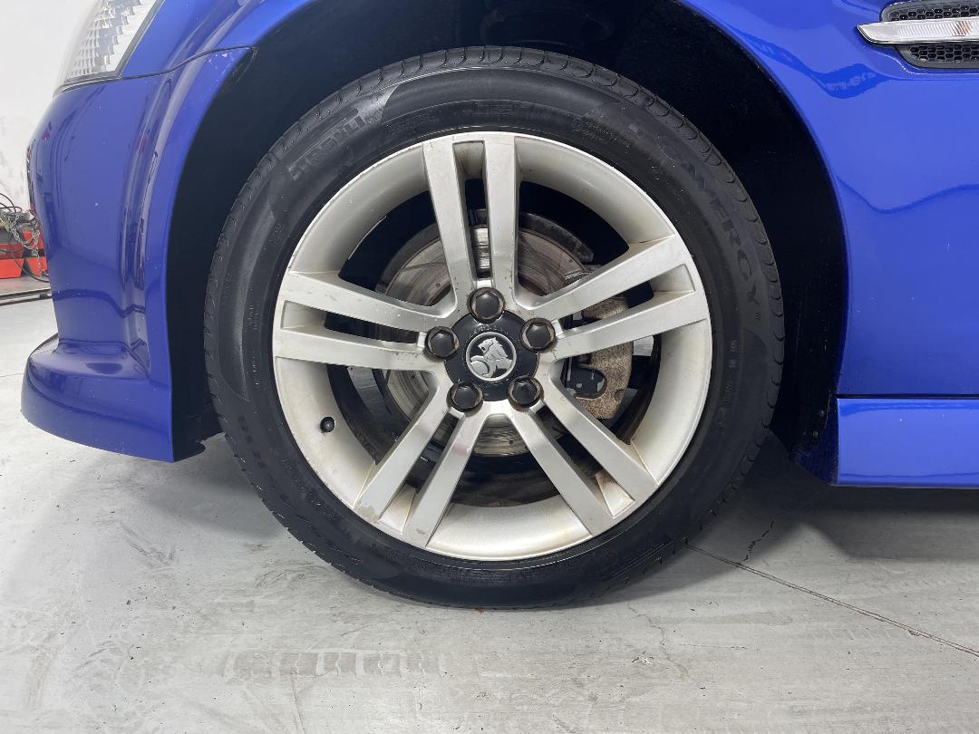 Photo '10' of Holden Commodore