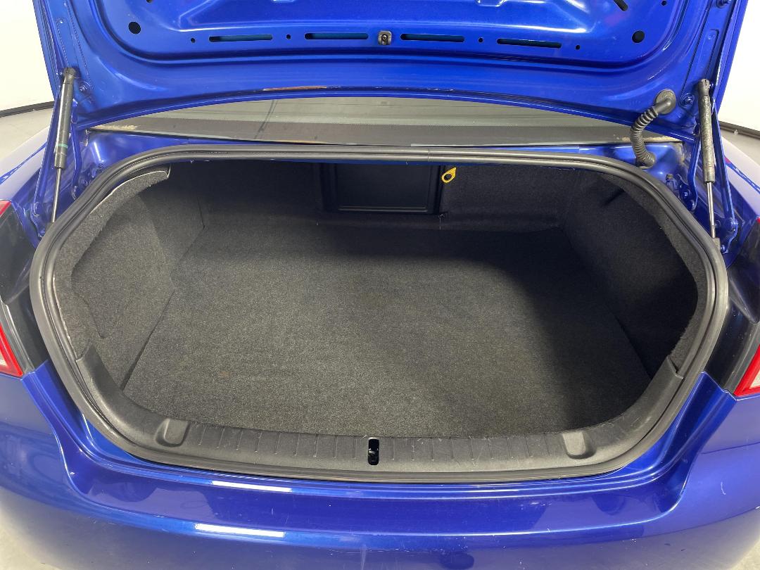 Photo '14' of Holden Commodore