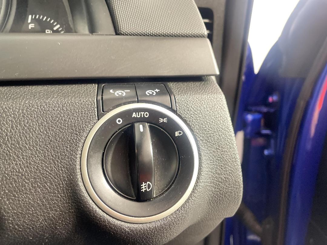 Photo '27' of Holden Commodore