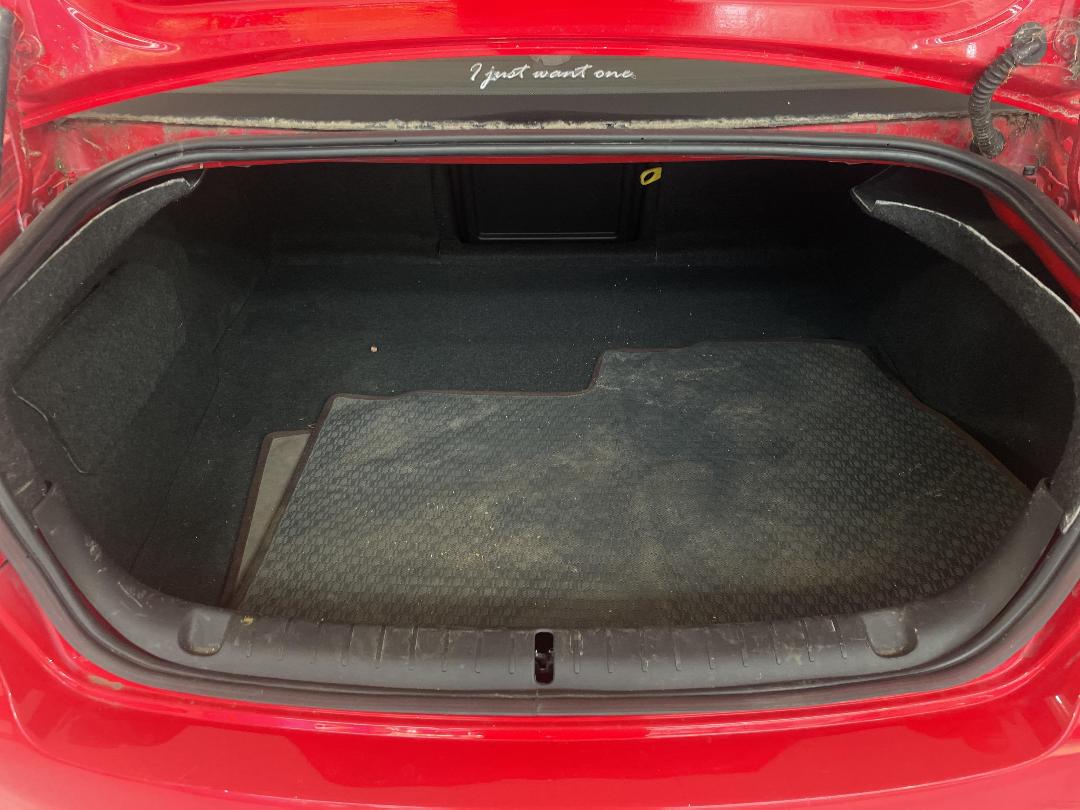 Photo '14' of Holden Commodore Photo '14' of Holden Commodore