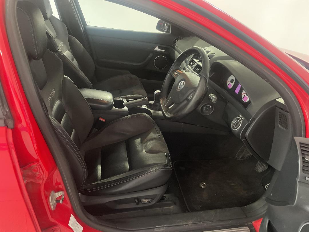 Photo '16' of Holden Commodore Photo '16' of Holden Commodore