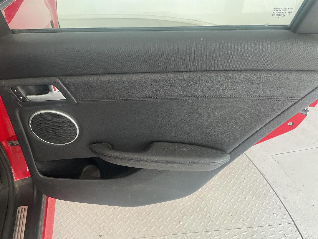 Photo '19' of Holden Commodore Photo '19' of Holden Commodore