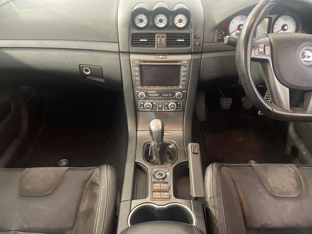 Photo '18' of Holden Commodore Photo '18' of Holden Commodore