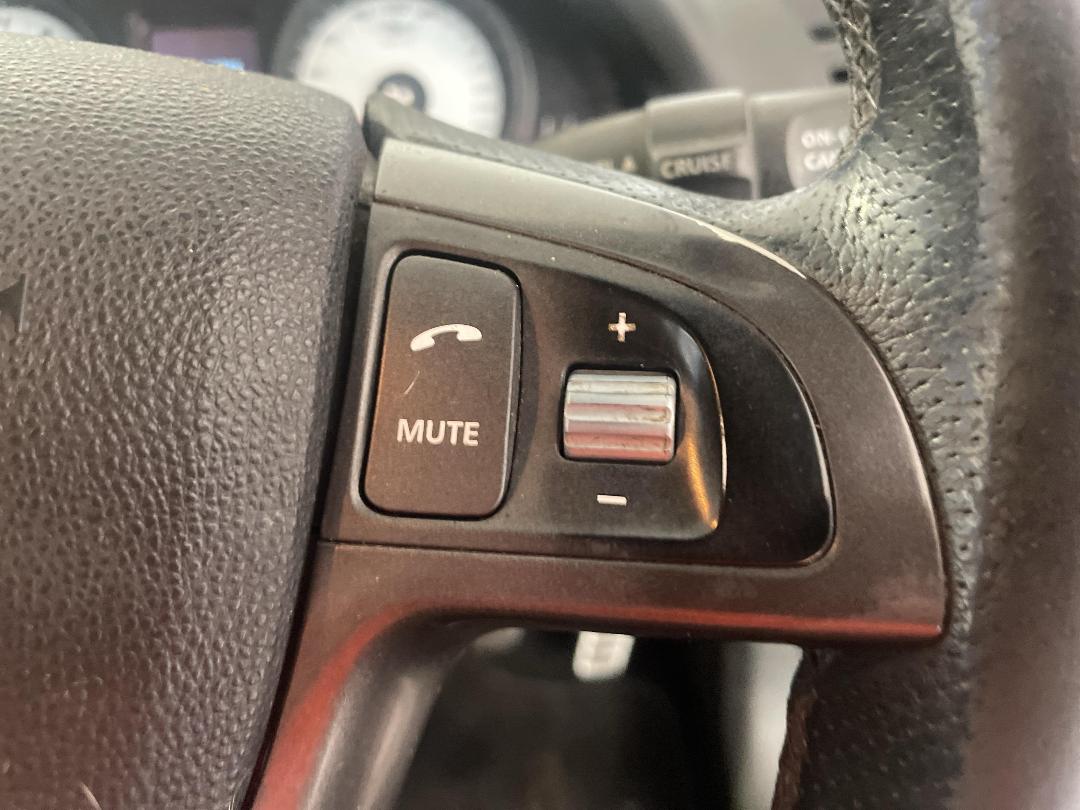 Photo '25' of Holden Commodore Photo '25' of Holden Commodore