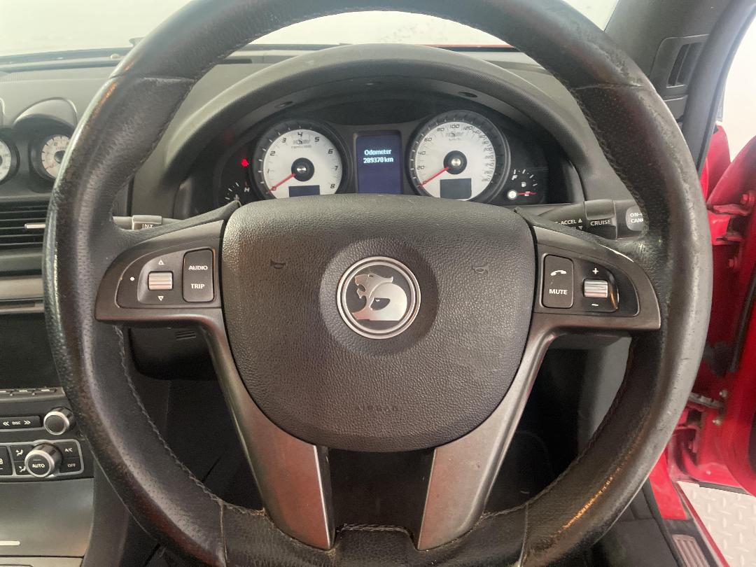 Photo '27' of Holden Commodore Photo '27' of Holden Commodore