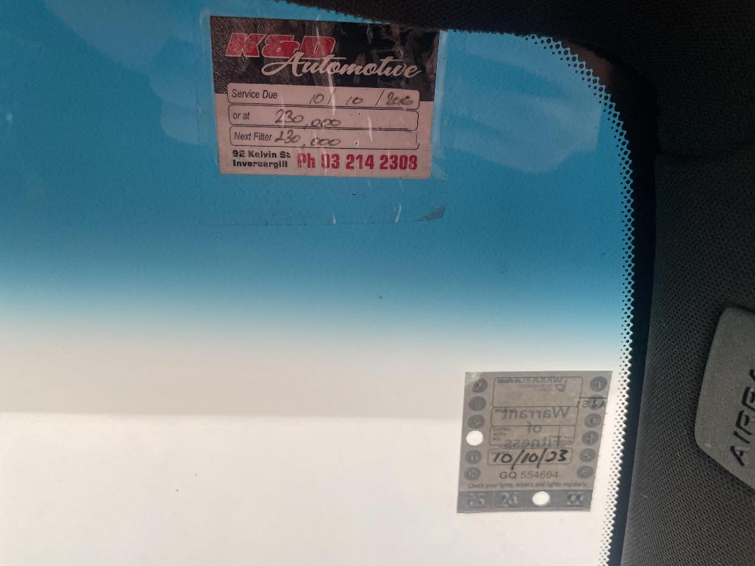 Photo '33' of Holden Commodore Photo '33' of Holden Commodore