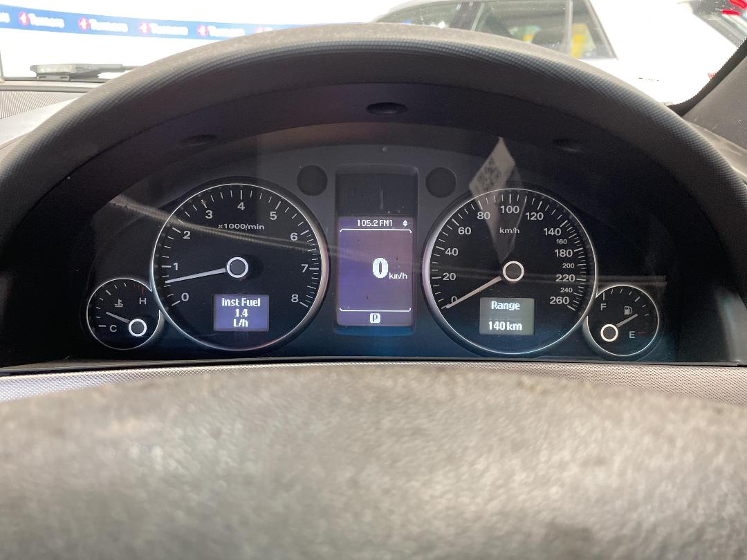 Photo '19' of Holden Commodore Calais-V V6 Photo '19' of Holden Commodore Calais-V V6