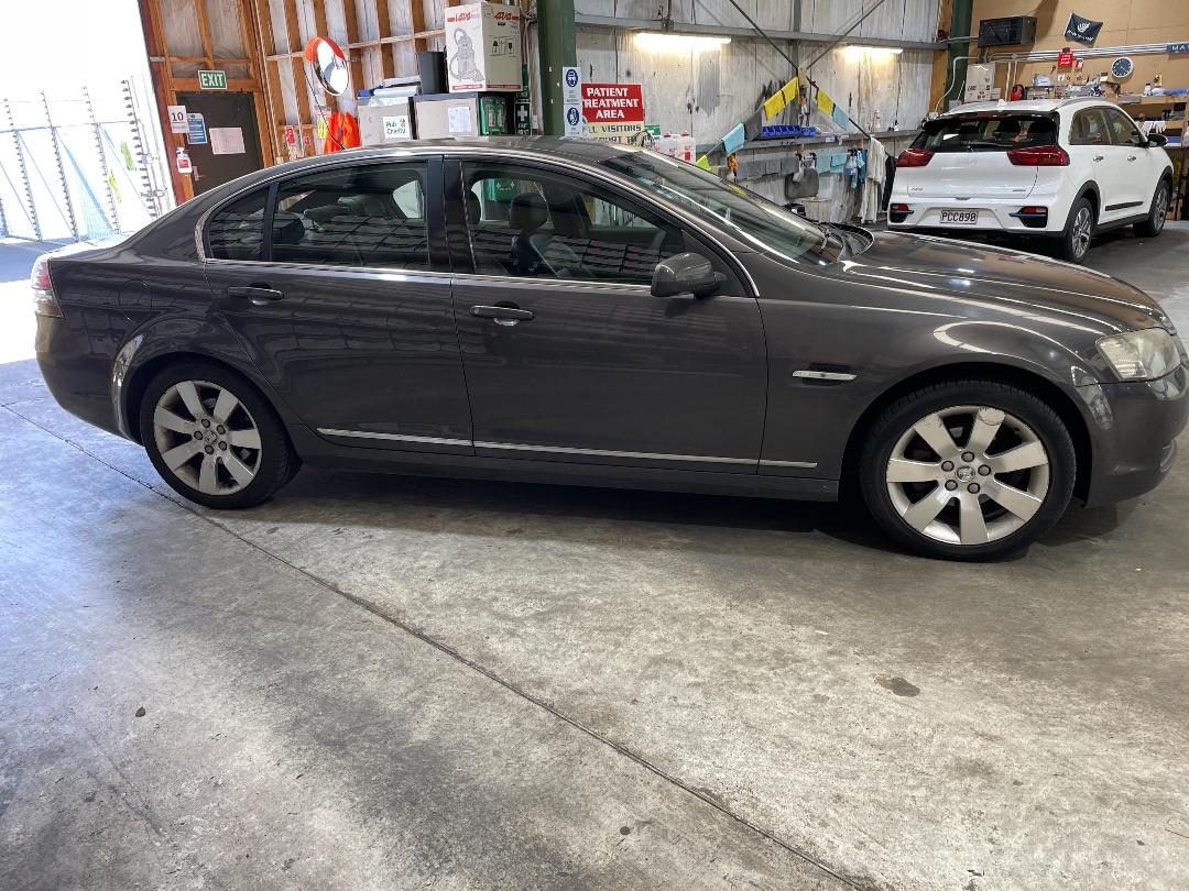 Photo '21' of Holden Commodore Calais-V V6 Photo '21' of Holden Commodore Calais-V V6