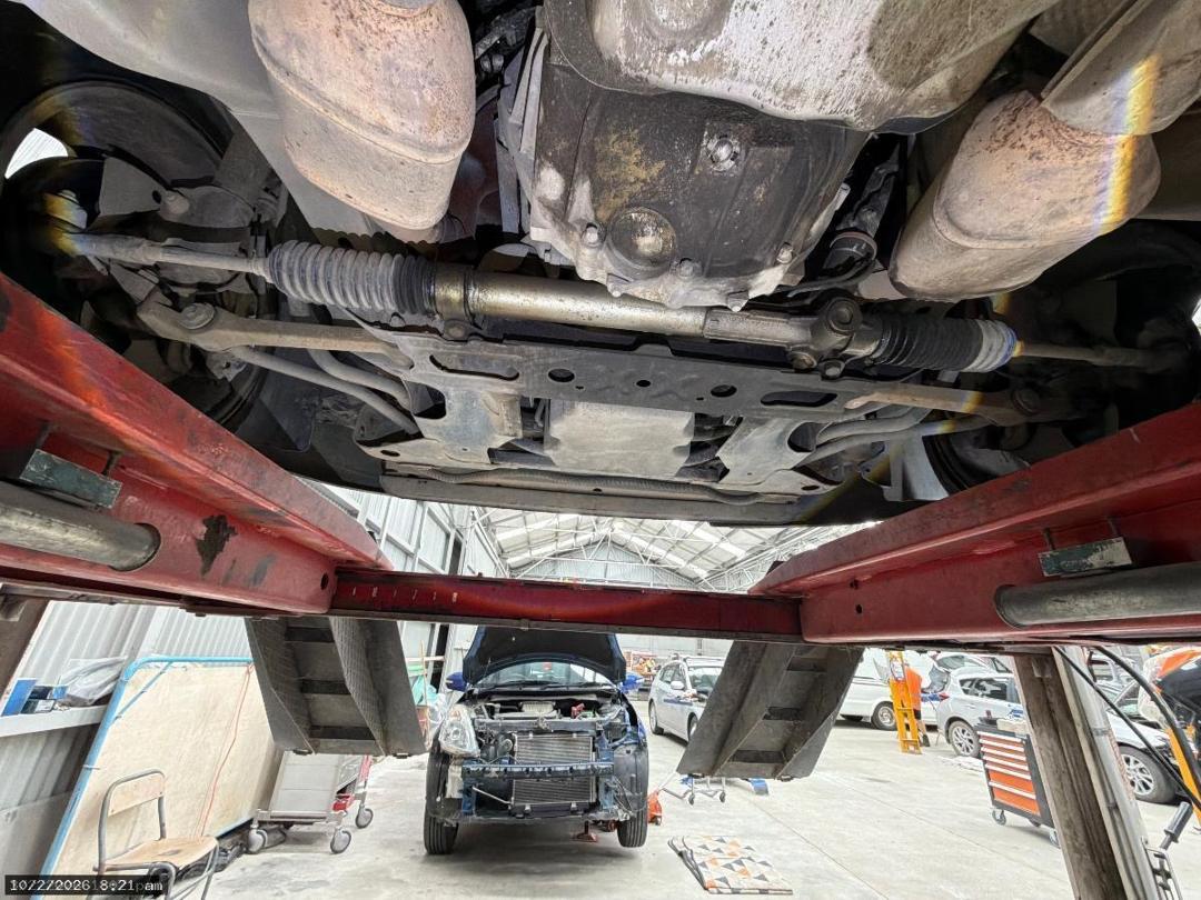 Photo '11' of Holden Commodore VZ Acclaim Photo '11' of Holden Commodore VZ Acclaim