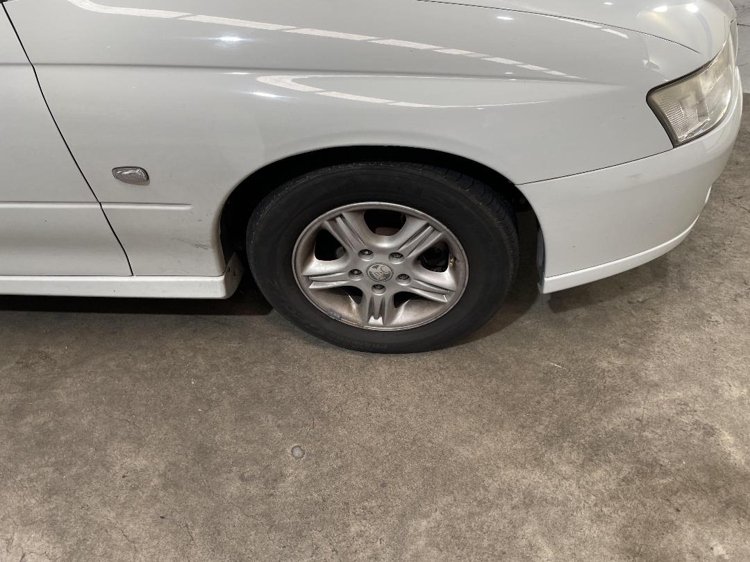 Photo '2' of Holden Commodore Exec Photo '2' of Holden Commodore Exec