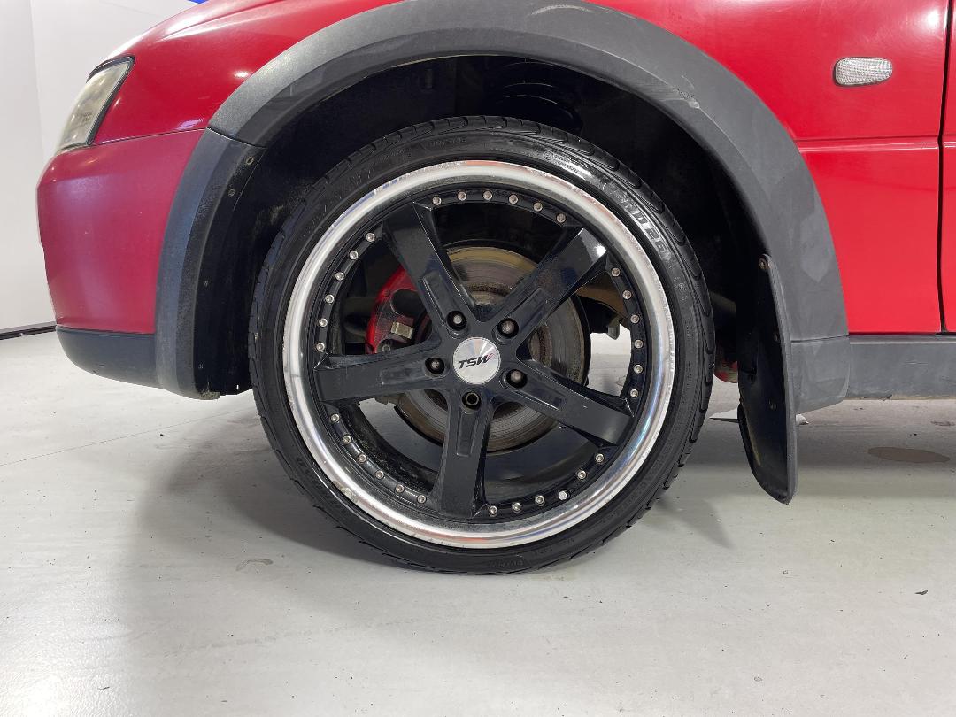 Photo '10' of Holden Crewman