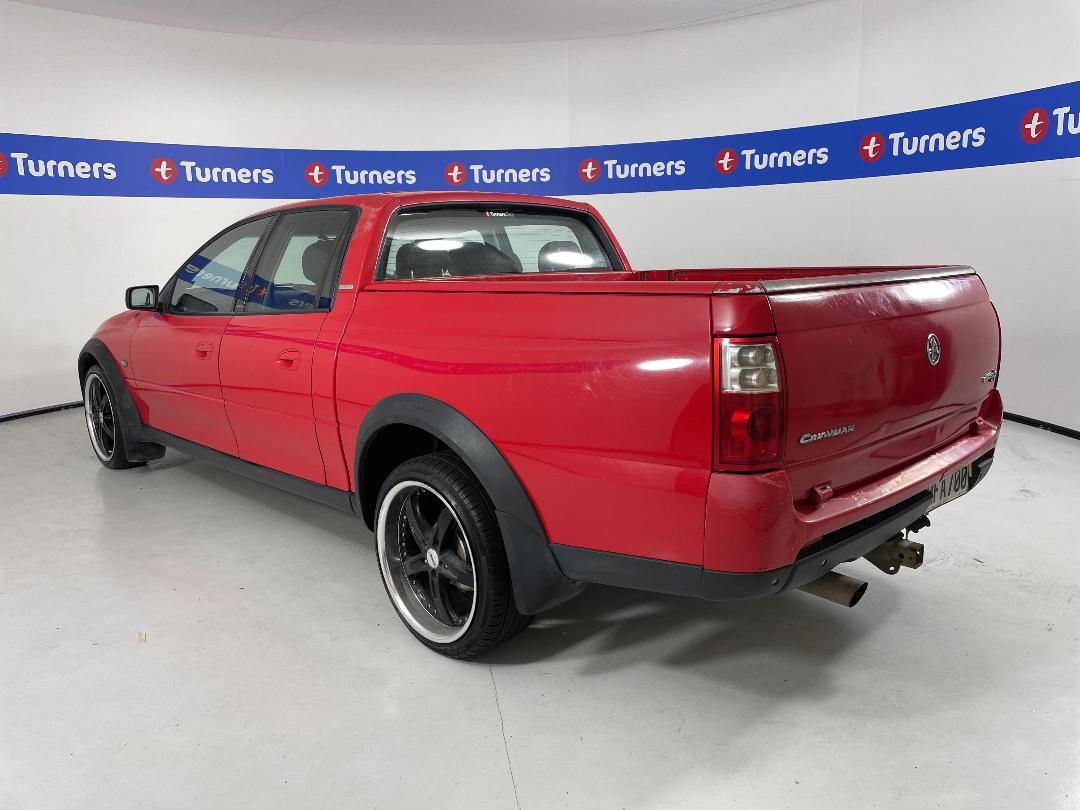 Photo '5' of Holden Crewman