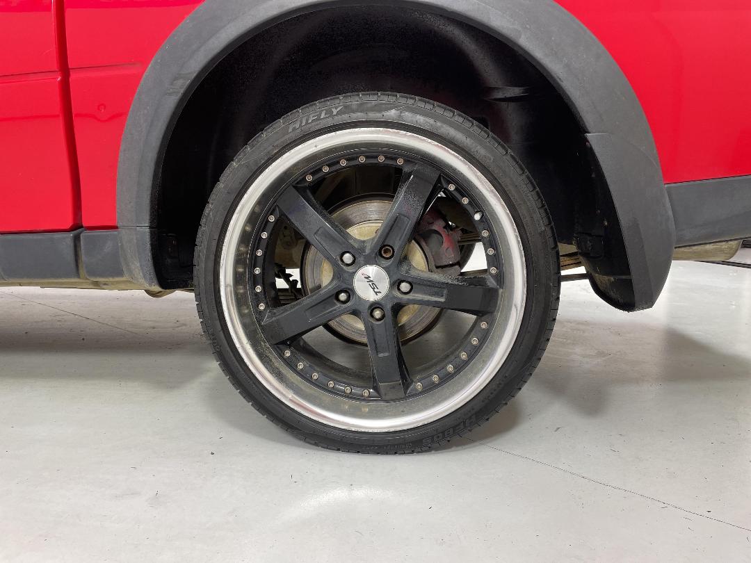 Photo '11' of Holden Crewman