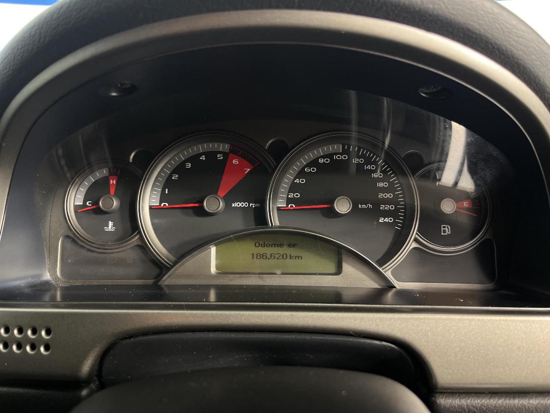 Photo '18' of Holden UTE