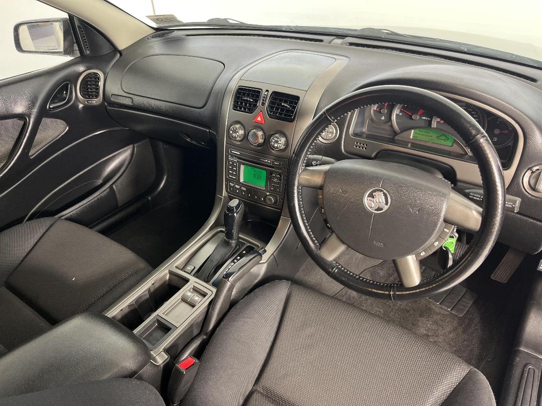 Photo '16' of Holden UTE