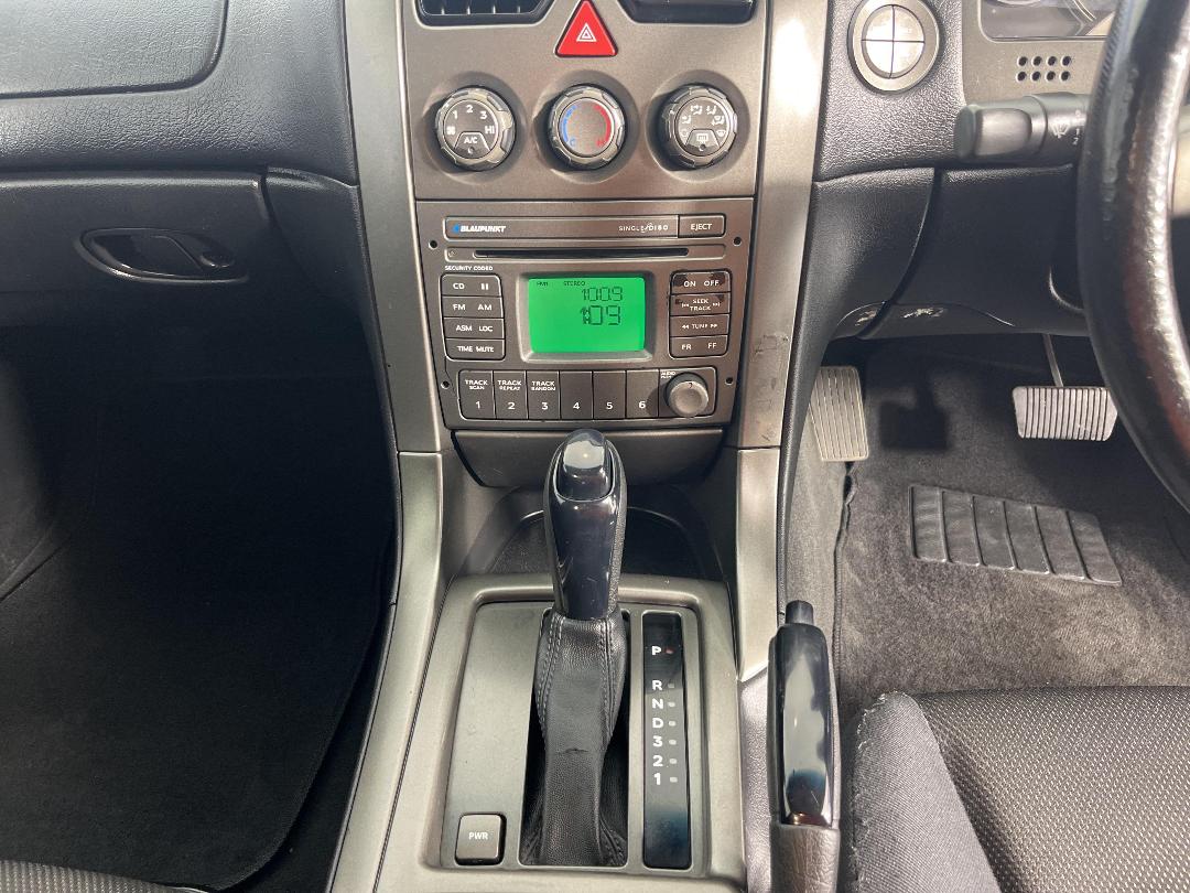 Photo '17' of Holden UTE