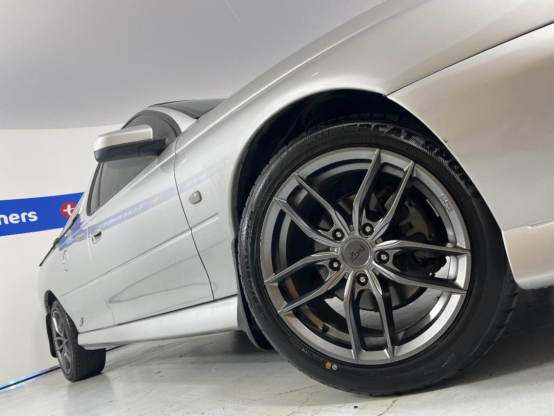 Photo '25' of Holden UTE