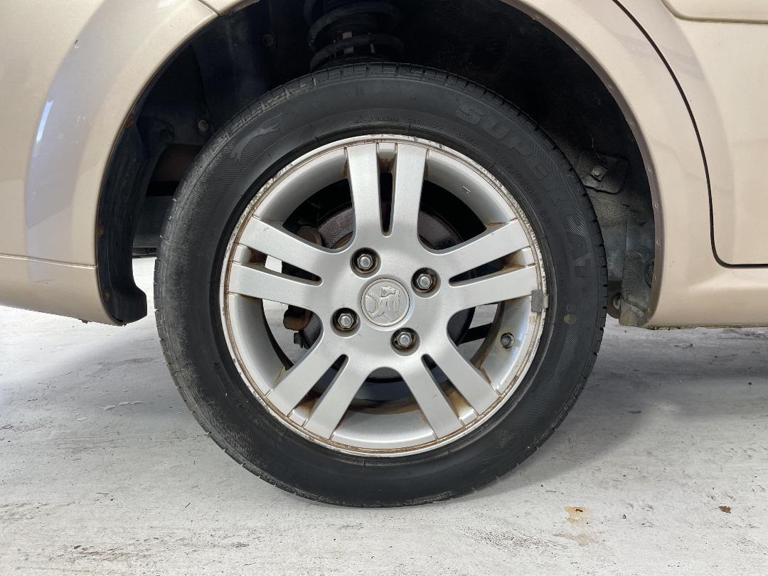 Photo '8' of Holden Viva Photo '8' of Holden Viva