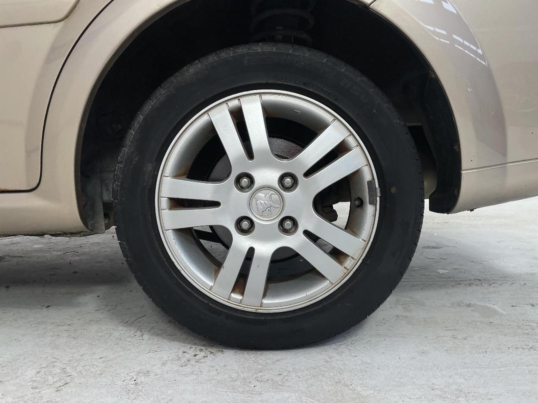 Photo '11' of Holden Viva Photo '11' of Holden Viva