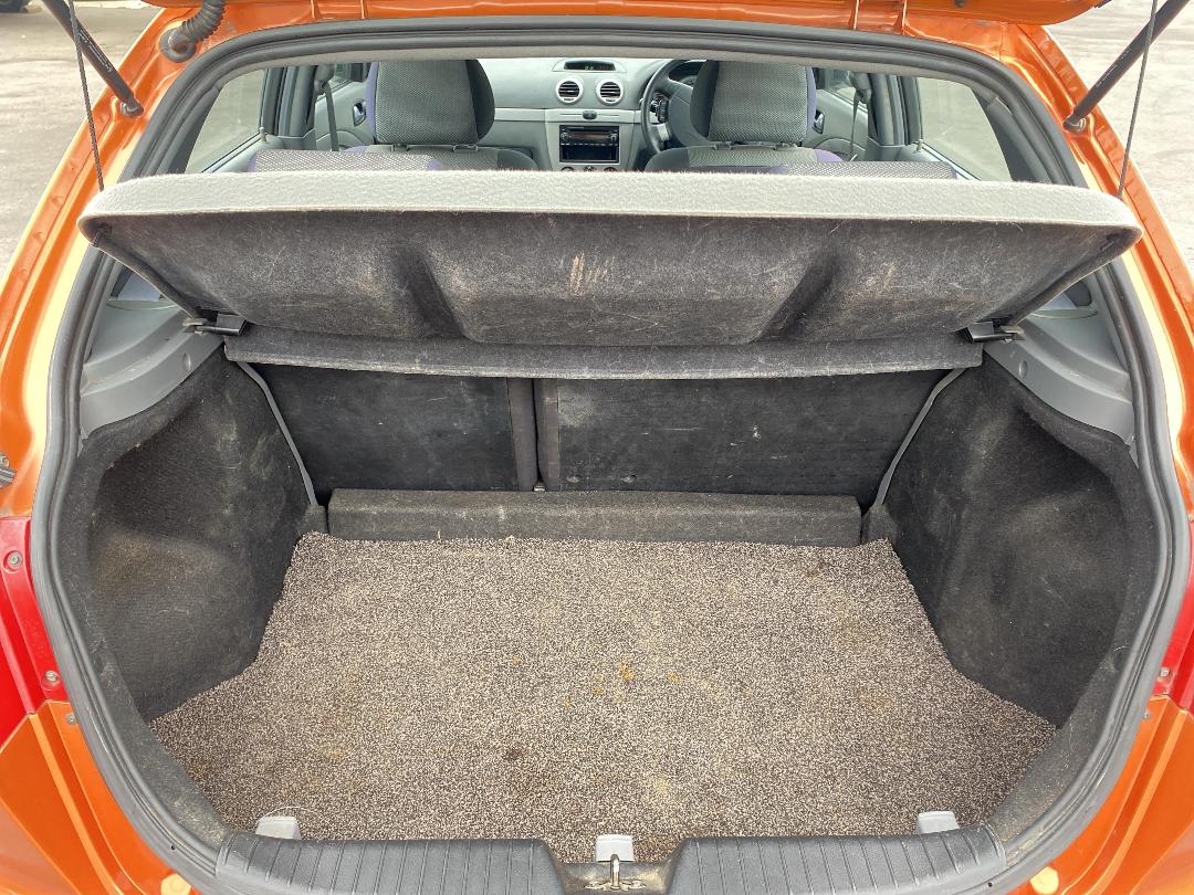 Photo '8' of Holden Viva