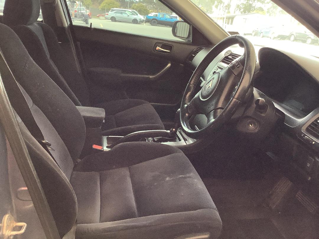 Photo '9' of Honda Accord Euro Photo '9' of Honda Accord Euro