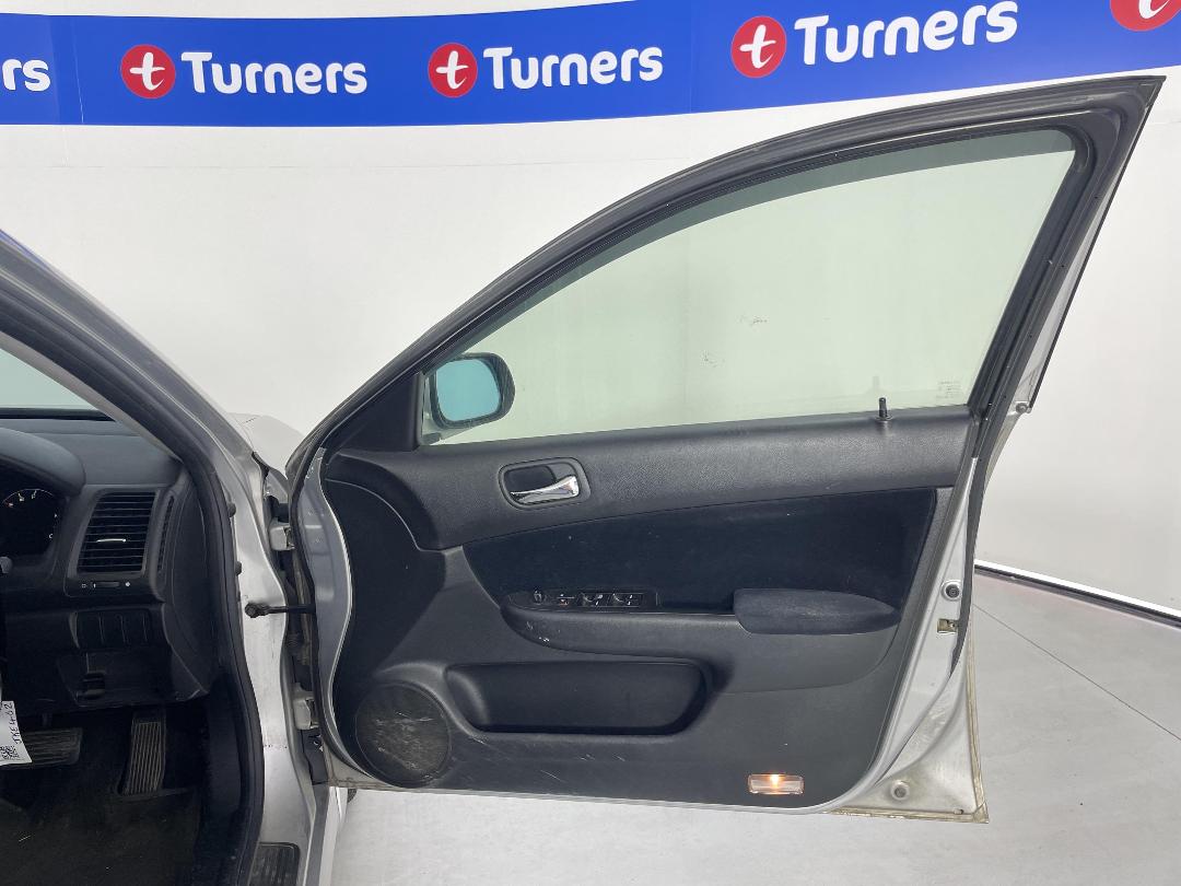 Photo '15' of Honda Accord